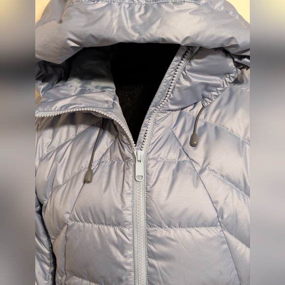 NWOT Quince Blue Lightweight Packable Hooded Puffer Jacket Down Filled Medium - Picture 4 of 11